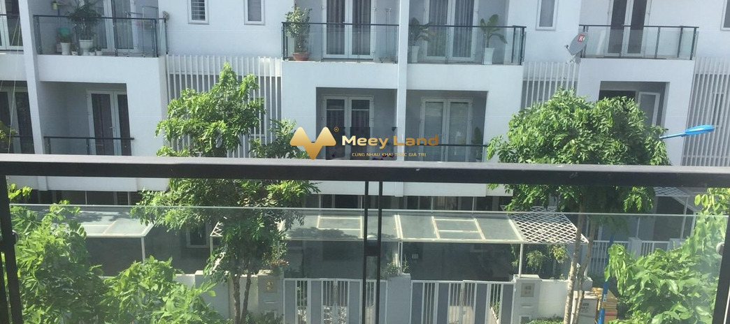 Bên trong Mega Village, bán liền kề vị trí đặt tọa lạc ngay Vành Đai 2, Hồ Chí Minh vào ở ngay giá mềm từ 5.87 tỷ tổng dt 75 m2, tổng quan trong ngôi ...