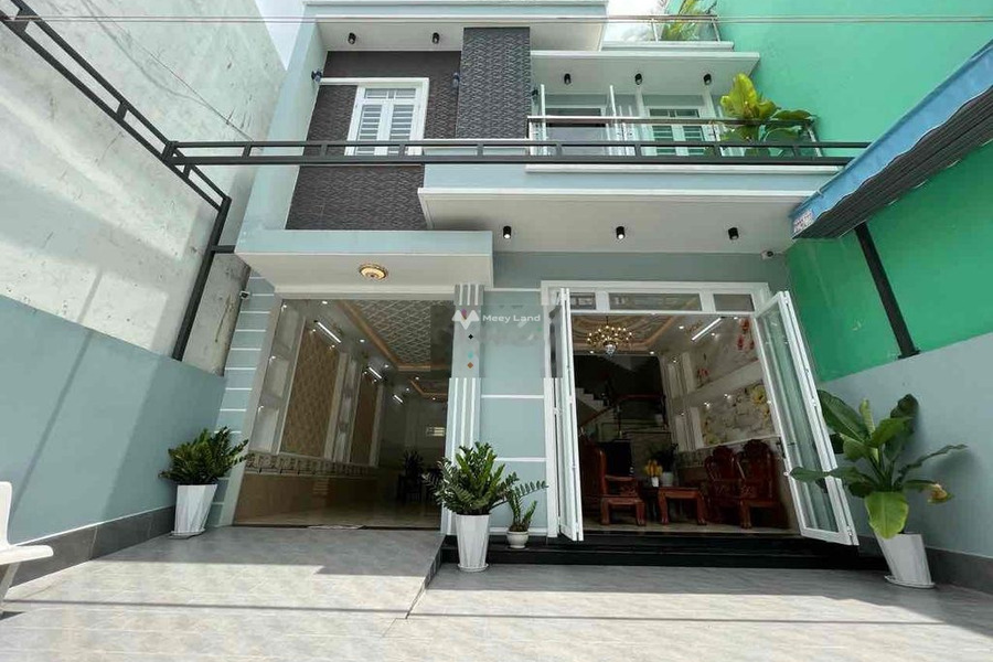 Nhà có 3 PN bán nhà bán ngay với giá siêu tốt 7.9 tỷ có diện tích 128m2 vị trí mặt tiền gần Nguyễn Văn Cừ, Ninh Kiều-01