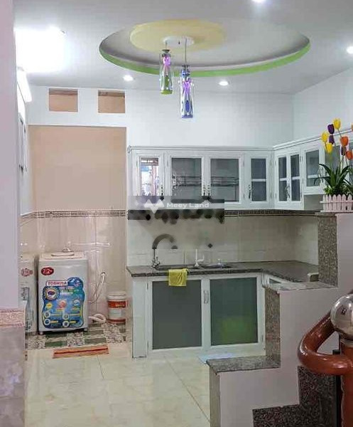 Vị trí đặt vị trí ở Phan Huy Ích, Phường 12 cho thuê nhà giá thuê hữu nghị chỉ 8 triệu/tháng, trong căn này gồm có 2 phòng ngủ, 2 WC-01