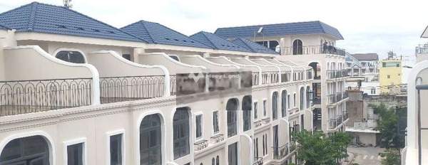 Nhà có 4 phòng ngủ bán nhà giá bán chính chủ 7.5 tỷ diện tích rộng 90m2 nằm ngay bên trong Bình Chánh, Hồ Chí Minh-02