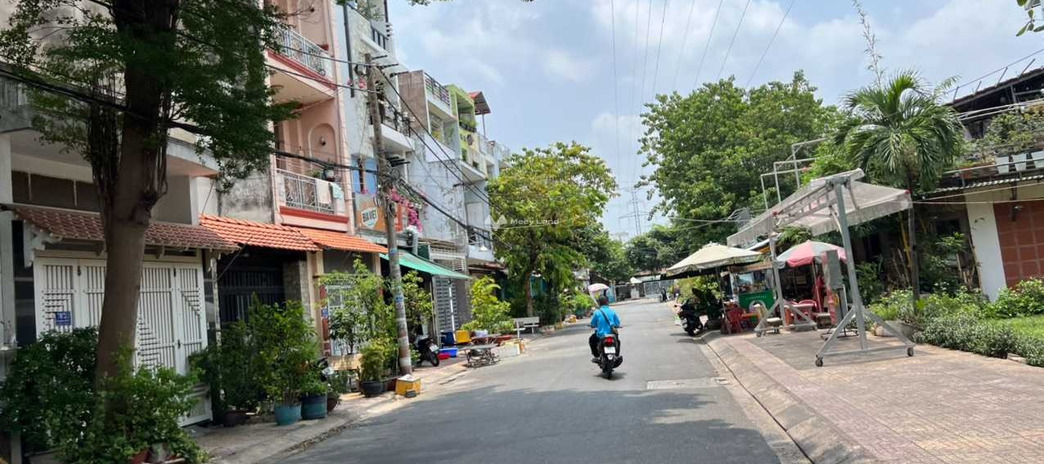 Vị trí hấp dẫn Tân Phú, Hồ Chí Minh bán nhà bán ngay với giá hữu nghị chỉ 9.9 tỷ diện tích 80m2 nhà này có 5 phòng ngủ giá tốt nhất