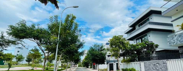 Bán căn biệt thự 300m2 đẹp đối diện công viên lớn KĐT Hà Quang 2, trung tâm TP Nha Trang -02