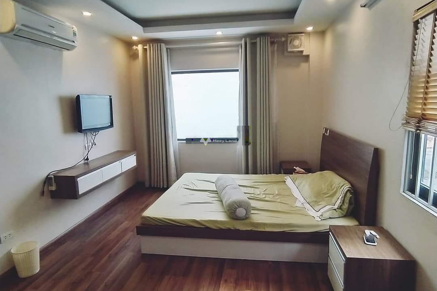 Nhà gồm 9 phòng ngủ bán nhà bán ngay với giá siêu khủng 28 tỷ có diện tích chung 100m2 vị trí tiềm năng Trịnh Công Sơn, Tây Hồ-01