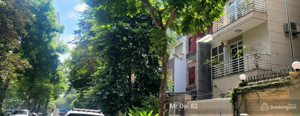 Diện tích chính là 120m2, bán biệt thự nằm trên Mễ Trì, Hà Nội, trong nhà này gồm 5 phòng ngủ, 6 WC vị trí siêu đẹp-02