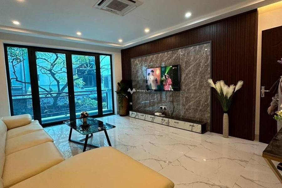 Bán nhà ở diện tích khoảng 70m2 bán ngay với giá siêu tốt 13.8 tỷ vị trí mặt tiền tại Thanh Bình, Hà Đông hướng Nam-01