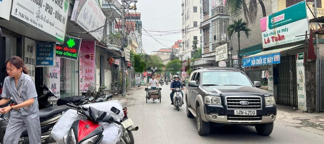 Ở tại Bà Triệu, Nguyễn Trãi, bán nhà, giá bán bàn giao 27.95 tỷ diện tích 127m2 cảm ơn đã xem tin