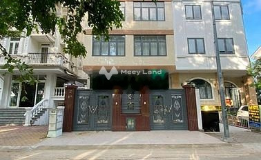 28 tỷ, bán liền kề với diện tích 480m2 mặt tiền tọa lạc ở Tỉnh Lộ 25B, Quận 2, tổng quan nhà này thì có 9 PN, 10 WC thích hợp kinh doanh-02