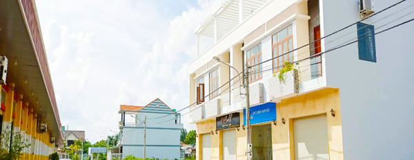 Chủ thầu bán gấp Shophouse trả nợ ngân hàng 3 lầu 4 phòng ngủ chợ Thạnh Phú-03