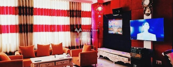 Nhà gồm 4 phòng ngủ bán nhà ở diện tích chuẩn 78m2 bán ngay với giá đề cử từ 17.9 tỷ vị trí nằm trên Cầm Bá Thước, Hồ Chí Minh-03