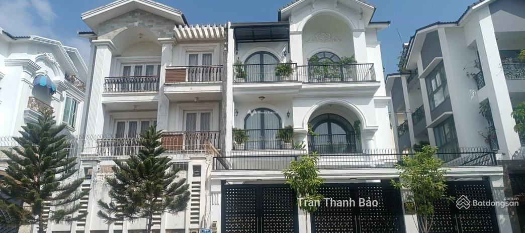 Bán biệt thự diện tích cụ thể 240m2 bán ngay với giá rẻ từ 50 tỷ vị trí nằm ở Trần Quang Diệu, Hồ Chí Minh
