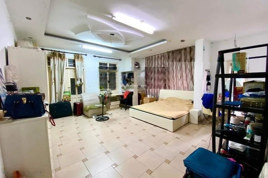 Nhà có 3 phòng ngủ bán nhà ở diện tích 42m2 vị trí đẹp nằm trên Ô Chợ Dừa, Hà Nội, hướng Tây - Nam-01