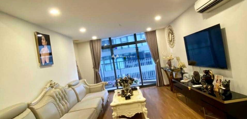 Cho thuê căn hộ nằm trên Trần Duy Hưng, Hà Nội giá thuê hiện tại 22 triệu/tháng, tổng quan trong căn hộ gồm 2 phòng ngủ, 2 WC pháp lý nhanh