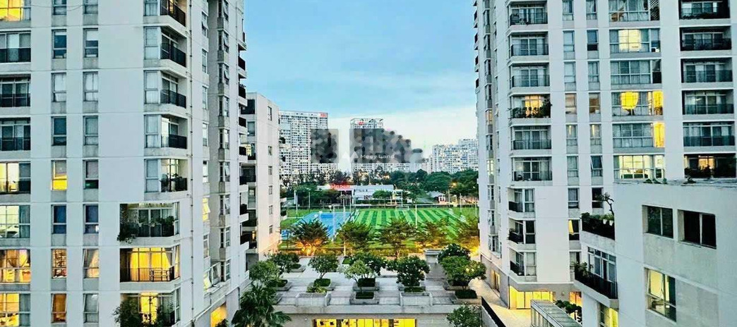 Diện tích 94m2, bán chung cư giá nhỉnh 4.75 tỷ mặt tiền nằm ngay trên Quận 7, Hồ Chí Minh, tổng quan căn hộ này 3 PN, 2 WC giấy tờ nhanh chóng