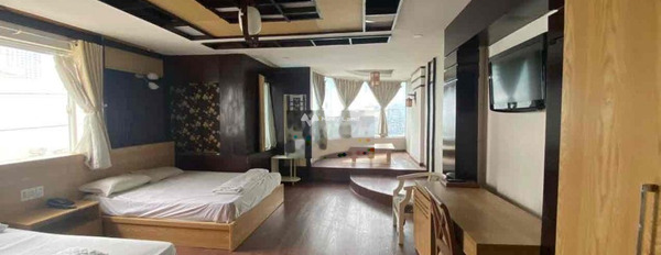 Trong nhà này bao gồm 10 PN, cho thuê nhà, giá thuê đề cử 170 triệu/tháng Có tổng diện tích 200m2 tọa lạc trên Nguyễn Thị Minh Khai, Nha Trang-02