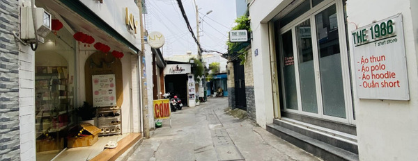 DT 64m2 bán nhà ở vị trí ngay trên Đường 10, Hồ Chí Minh hướng Nam tổng quan căn nhà này gồm 3 phòng ngủ 2 WC vào ở ngay-02