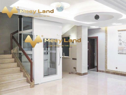 Cho thuê nhà diện tích như sau 70m2 mặt tiền tọa lạc ngay ở Trần Cung, Cầu Giấy thuê ngay với giá siêu mềm 30 triệu/tháng, trong nhà tổng quan gồm có ...-01