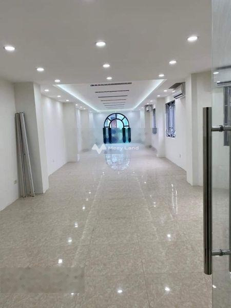 Vị trí hấp dẫn nằm ở Láng Thượng, Đống Đa cho thuê sàn văn phòng giá thuê rẻ từ 15 triệu/tháng với diện tích chuẩn 80m2-01
