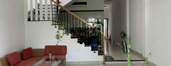 Cho thuê nhà 2 tầng mặt tiền đường 10.5m, khu Nam Việt Á, Ngũ Hành Sơn -02