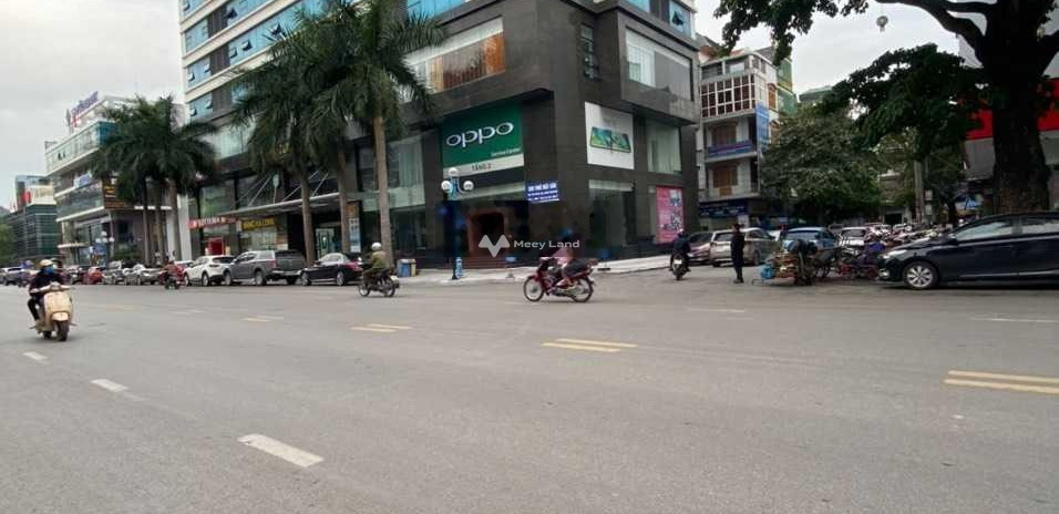 Cho thuê kho bãi vị trí mặt tiền nằm ngay Hà Khánh, Hạ Long hỗ trợ mọi thủ tục miễn phí, giá mùa dịch.