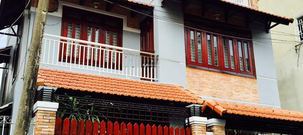 Bán nhà vị trí đẹp ngay ở Tân Bình, Hồ Chí Minh bán ngay với giá tốt bất ngờ 18 tỷ diện tích gồm 172m2 ngôi nhà này có tổng 5 phòng ngủ