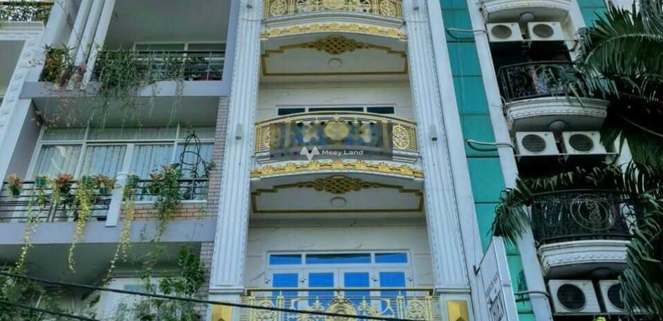 Bán nhà ở có diện tích 56m2 bán ngay với giá gốc 25 tỷ vị trí đặt ở tại Phạm Ngũ Lão, Hồ Chí Minh