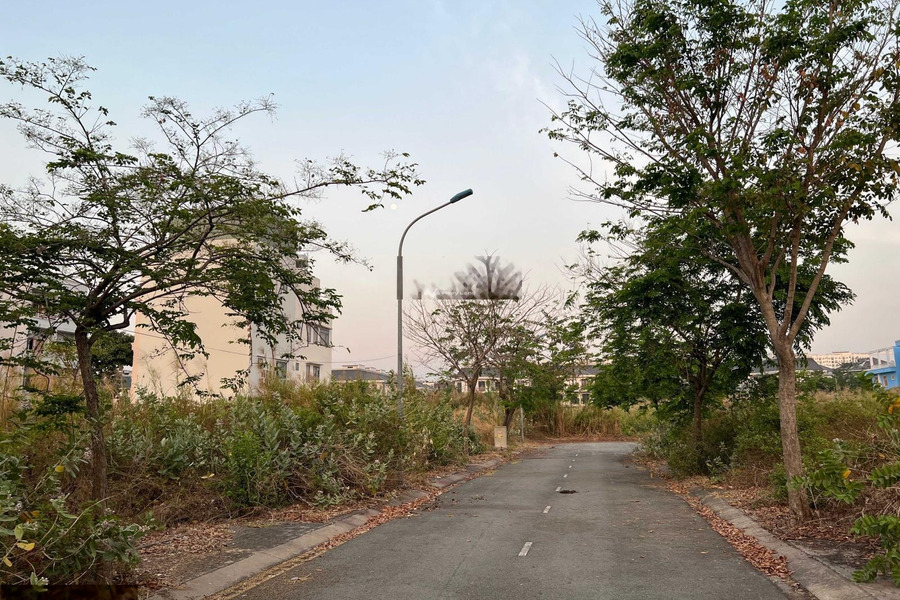 Bán đất có diện tích 80m2 vị trí đặt ngay trung tâm An Phú, Hồ Chí Minh-01