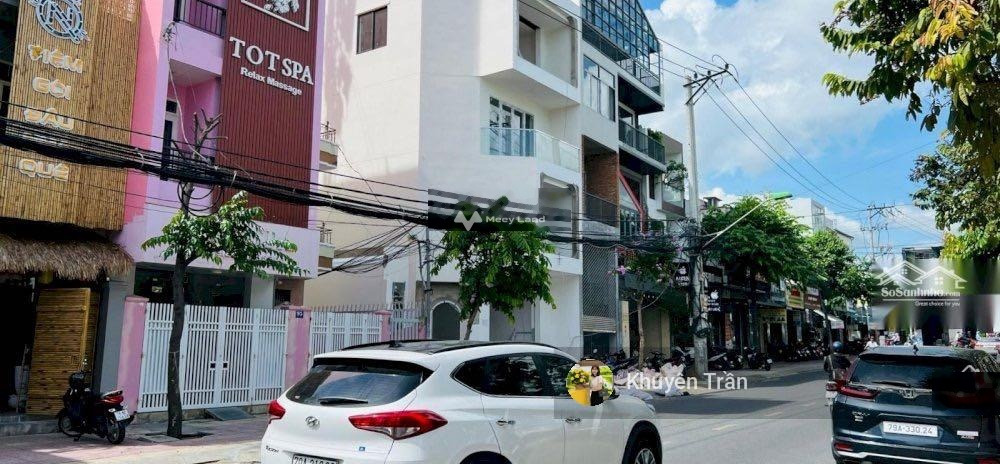 Giá 13.5 tỷ bán nhà diện tích rộng 135m2 ở Phước Hòa, Khánh Hòa hướng Đông - Nam trong nhà có 3 phòng ngủ, 3 WC liên hệ trực tiếp để được tư vấn