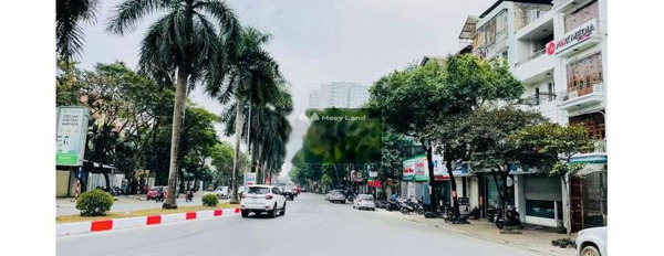 Cho thuê nhà tập thể đường Nguyễn Khuyến, Hà Đông 65m2, 2 ngủ. 10tr -02
