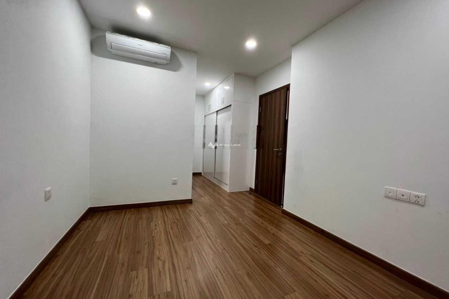 Vị trí mặt tiền Bình Phú, Phường 10, bán căn hộ bán ngay với giá cực mềm 2.3 tỷ, căn hộ nhìn chung có 2 phòng ngủ, 2 WC hãy nhấc máy gọi ngay-01