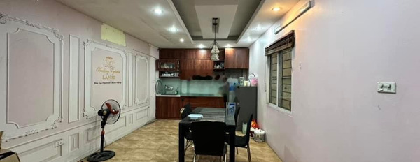 Phòng trọ 30m2 gần Văn Miếu Quốc Tử Giám Hà Nội -03