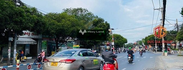 Cho thuê MBKD 10x30m mặt tiền đường Nguyễn Ái Quốc, P.Trảng Dài -03