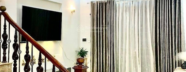 Bán gấp căn biệt thự Cổ Linh gần 100m2 - MT 6.5m - gara ô tô - dân xây kinh doanh - 1x tỷ(đàm phán) -02