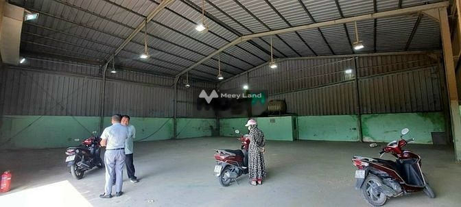 Rất gấp cho thuê kho bãi diện tích tổng là 300m2 vị trí thuận lợi ngay Bùi Công Trừng, Thạnh Xuân giá thuê cực mềm từ 18 triệu/tháng tin chính chủ-01