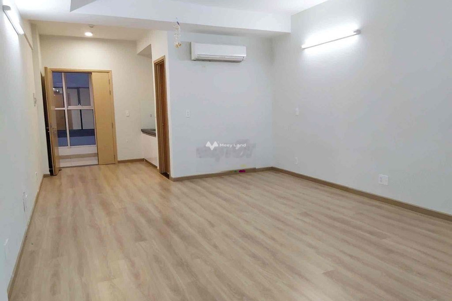 Cho thuê căn hộ ngay ở Phường 12, Hồ Chí Minh giá thuê cực rẻ chỉ 9 triệu/tháng, tổng quan ở trong căn hộ gồm 1 PN, 1 WC giá siêu rẻ-01