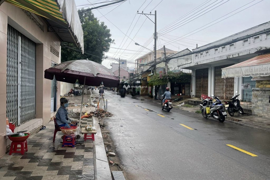 Bán nhà diện tích khoảng 125m2 vị trí đẹp ngay trên Phú Trinh, Bình Thuận giá bán đề cử 10.5 tỷ-01