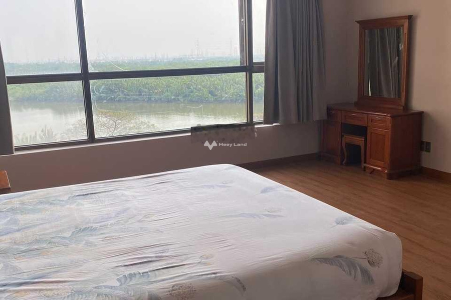 Chung cư 3 phòng ngủ, bán căn hộ vị trí thuận lợi nằm trên Tôn Dật Tiên, Tân Phong, trong căn hộ bao gồm 3 PN, 2 WC giá hợp lý-01