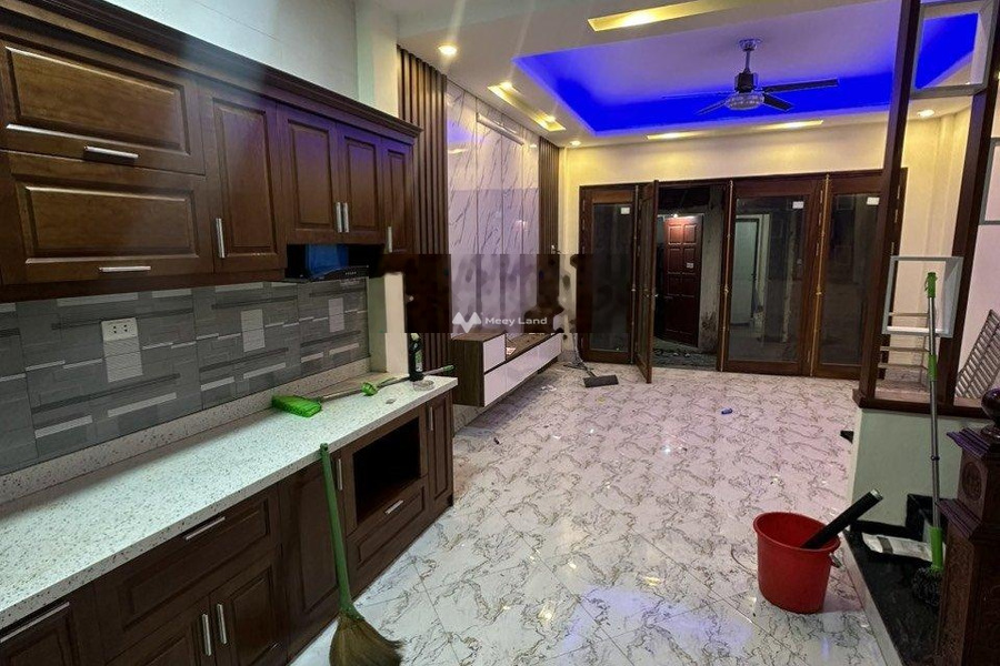 Cho thuê nhà giá 12 triệu/tháng, diện tích 40m2 nằm trên Vĩnh Hưng, Hà Nội-01