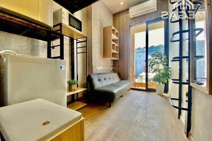 Cho thuê căn hộ diện tích sàn là 25m2 vị trí đặt vị trí nằm trên Nguyễn Trãi, Quận 1 thuê ngay với giá khởi điểm từ 4.9 triệu/tháng-01