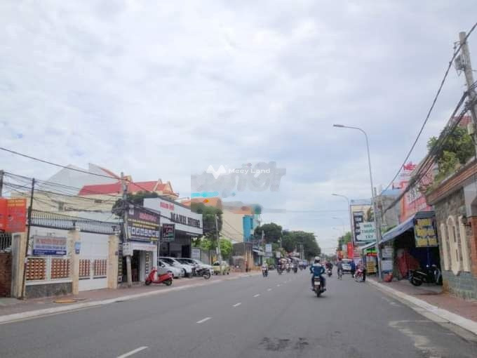 Bán nhà vị trí mặt tiền nằm ở Trảng Bom, Đồng Nai bán ngay với giá đặc biệt từ 530 triệu có diện tích rộng 164m2 nhà này gồm có 2 PN-01