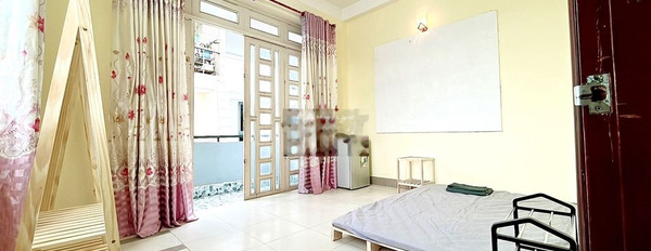 Cho thuê căn hộ, tọa lạc gần Hoàng Hoa Thám, Phường 5 thuê ngay với giá cơ bản từ 3.8 triệu/tháng với diện tích thực 15m2-03