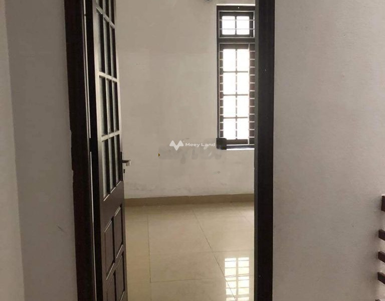 Vị trí đẹp tọa lạc ở Nguyễn Hữu Dật, Đà Nẵng cho thuê nhà thuê ngay với giá cực sốc 18 triệu/tháng, nhà này bao gồm 5 phòng ngủ, 4 WC-01