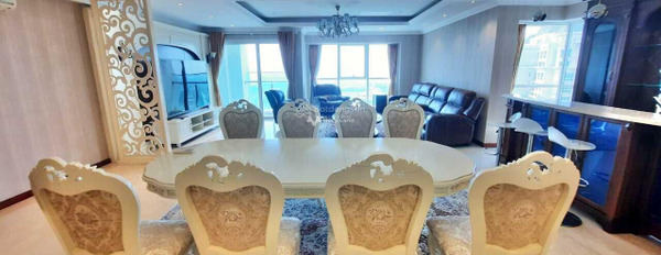Bán căn hộ với diện tích chuẩn 267m2 vị trí nằm trên Tây Hồ, Hà Nội giá bán chính chủ 13.5 tỷ-02