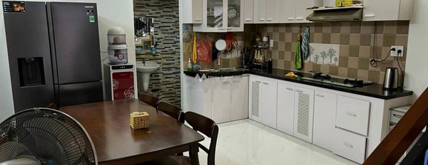 Giá khoảng 12 triệu/tháng, cho thuê nhà diện tích 50m2 vị trí đẹp tọa lạc tại Hòa Khê, Thanh Khê, nhìn chung gồm có 4 PN, 4 WC nội thất hiện đại-02