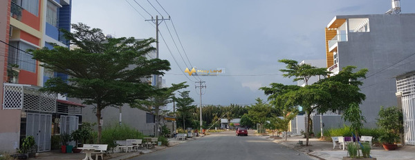 Vị trí đặt ở tại Nguyễn Văn Tạo, Nhà Bè bán đất giá bán ngạc nhiên 4.56 tỷ dt khoảng là 228m2-02