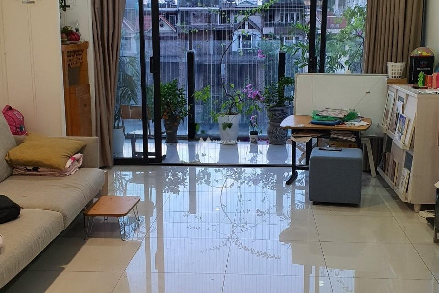 Bán căn hộ Có tổng diện tích 100m2 ở Yên Hòa, Cầu Giấy bán ngay với giá quy định 3.9 tỷ-01