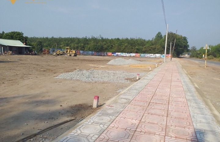 Cần bán đất ngay TTHC huyện Đồng Phú, trung tâm thị trấn Tân Phú, có sổ hồng
