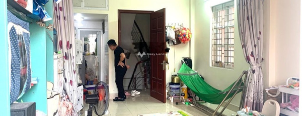 Công việc thất bát bán nhà ngay Nghĩa Tân, Hà Nội có diện tích gồm 37m2 tổng quan ngôi nhà này gồm 5 phòng ngủ vào ở ngay-03