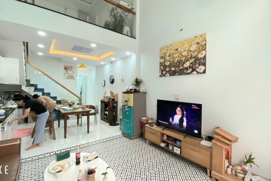 Tổng quan căn này thì gồm 3 phòng ngủ bán nhà giá bán đặc biệt 5.9 tỷ diện tích 60m2 nằm trên Phường 3, Hồ Chí Minh-01