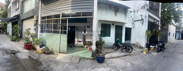 Có tổng diện tích 50m2, cho thuê nhà ở vị trí mặt tiền nằm trên Tây Thạnh, Tân Phú, nhà này bao gồm 2 phòng ngủ, 1 WC lh tư vấn thêm-03