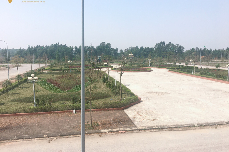 Bán lô đất mặt vườn hoa, hướng Đông Nam, khu đô thị mới Xuân Hòa, đường trước nhà 21,5m-01